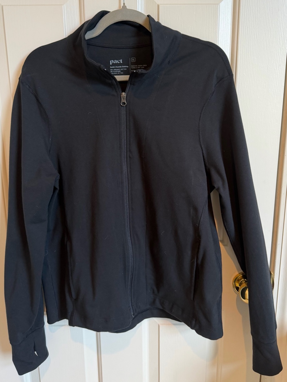 SOLD!!
Black Pact Full Zip Mock Neck Organic Cotton Jacket Size XL EUC - Picture 2 of 4